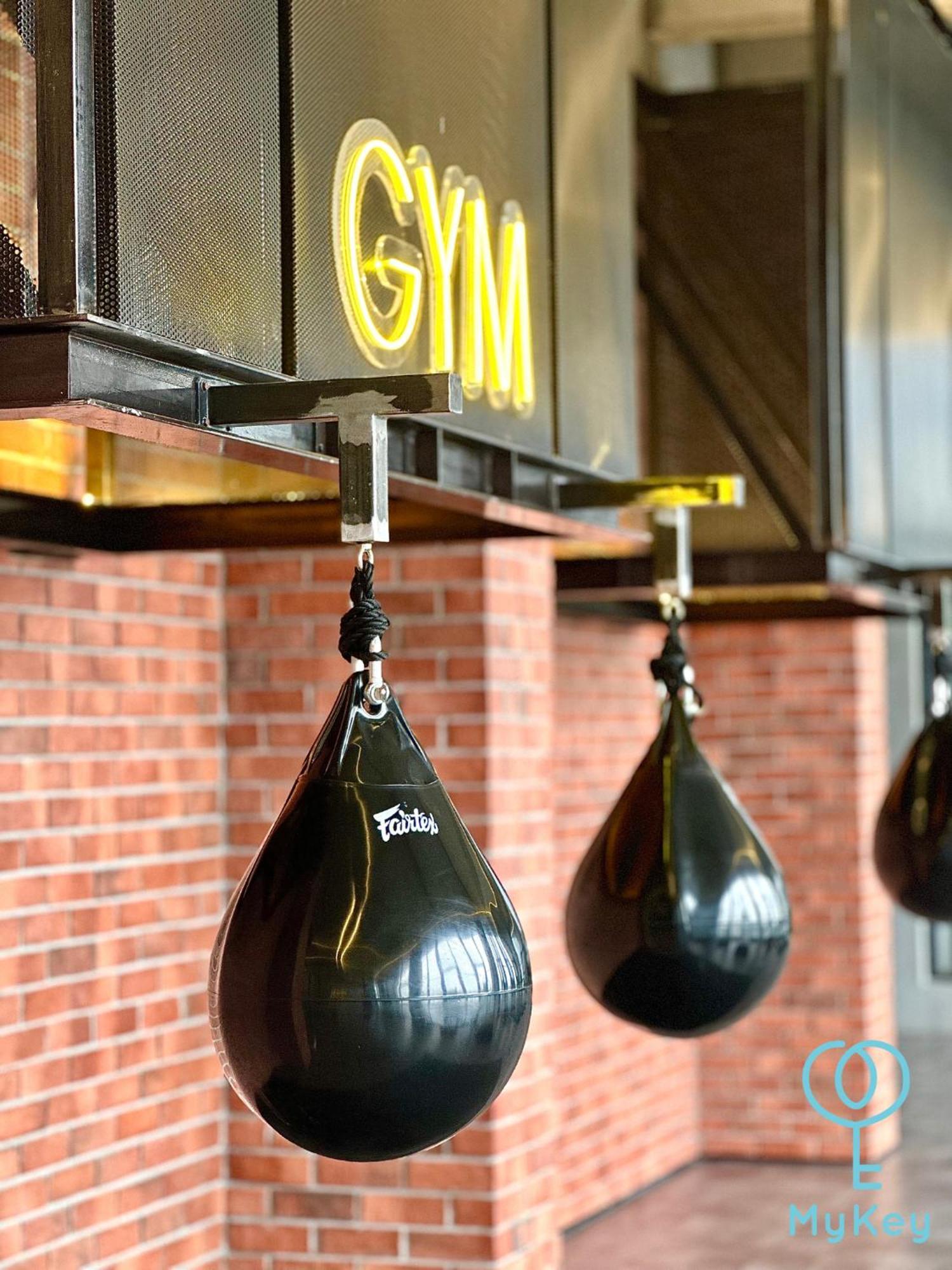 Millerz Square By Mykey Apartment Kuala Lumpur Ngoại thất bức ảnh Heavy bag
