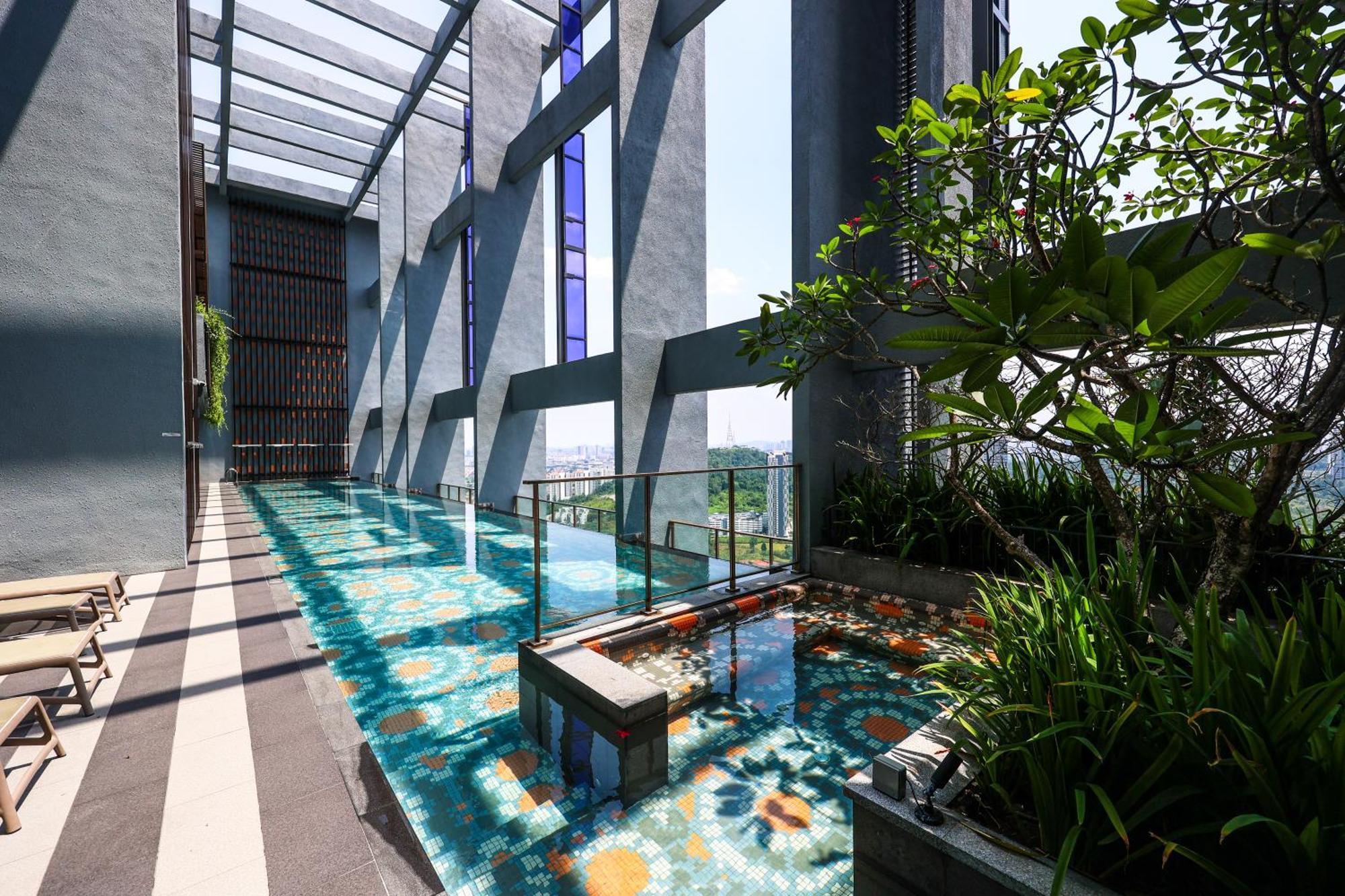 Millerz Square By Mykey Apartment Kuala Lumpur Ngoại thất bức ảnh The Sky Garden