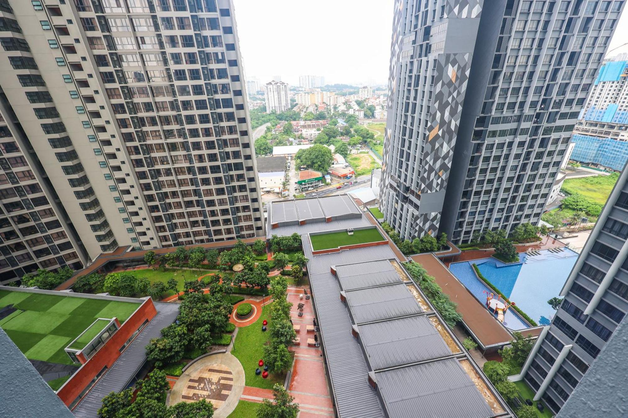 Millerz Square By Mykey Apartment Kuala Lumpur Ngoại thất bức ảnh The panorama of the complex