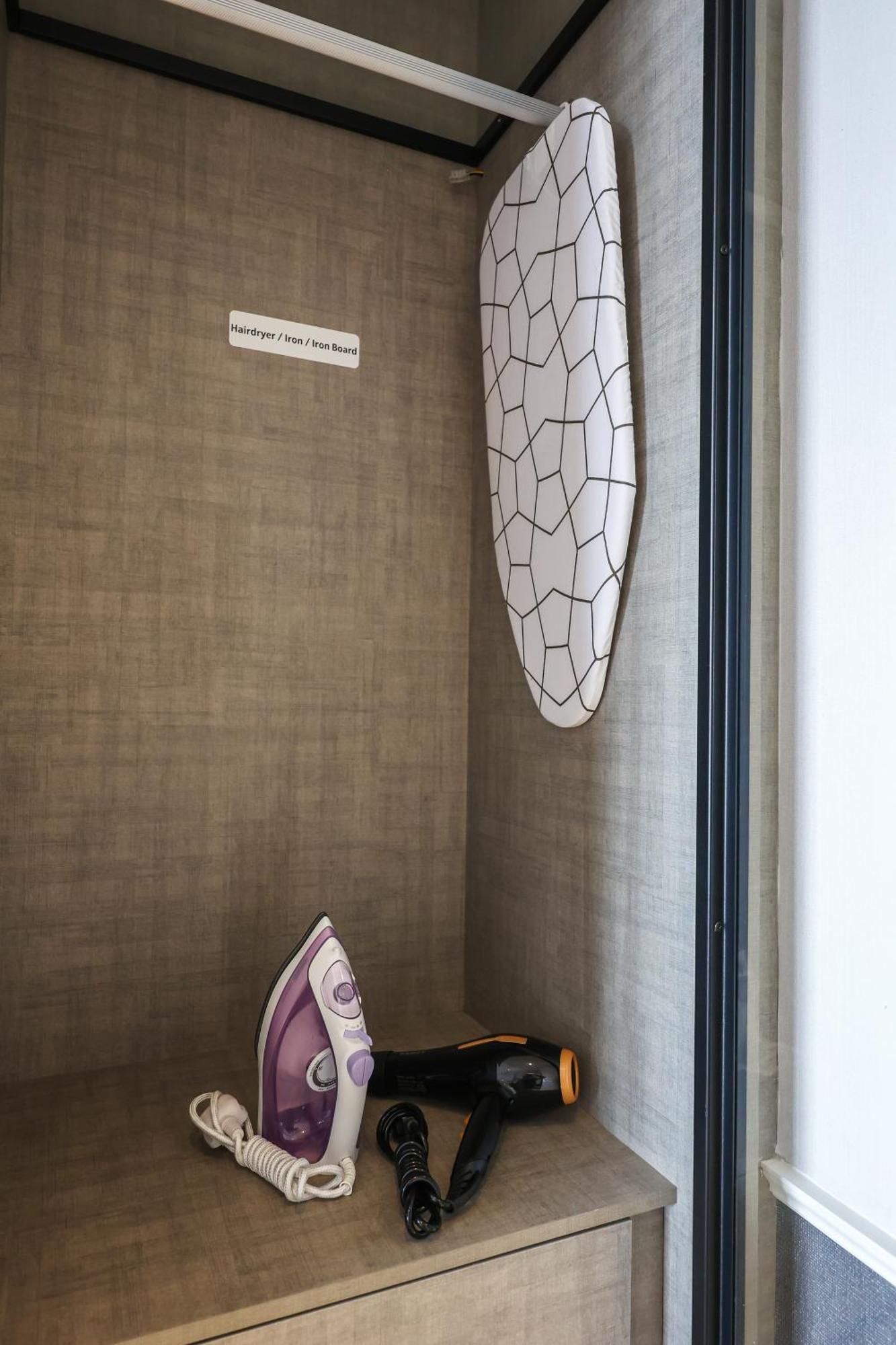 Millerz Square By Mykey Apartment Kuala Lumpur Ngoại thất bức ảnh A refrigerator with a built-in ironing board