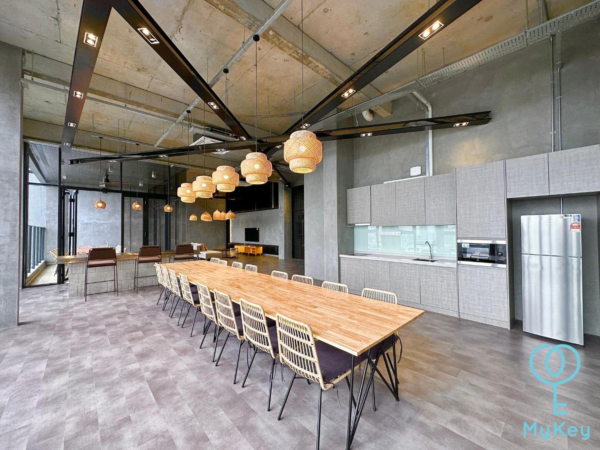 Millerz Square By Mykey Apartment Kuala Lumpur Ngoại thất bức ảnh The kitchen at the 10th floor